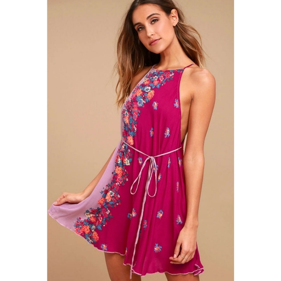 Free People Dresses & Skirts - Free People It's A Cinch Magenta Floral Dress